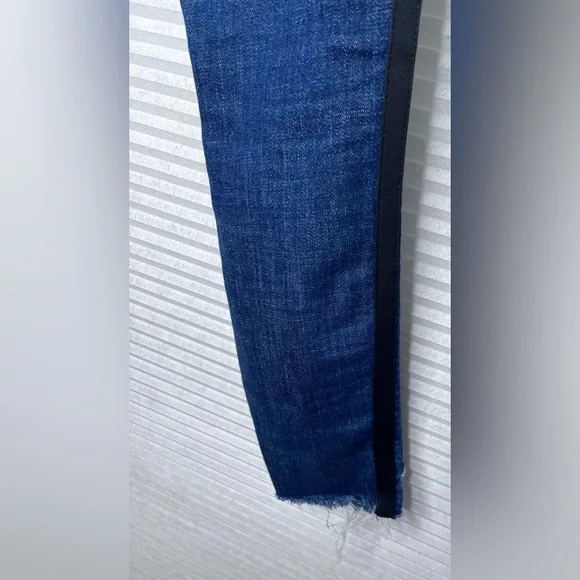 MOTHER Women Denim Jeans Stunner Zip Ankle Step Fray Sweeping Racer Size 27 W28